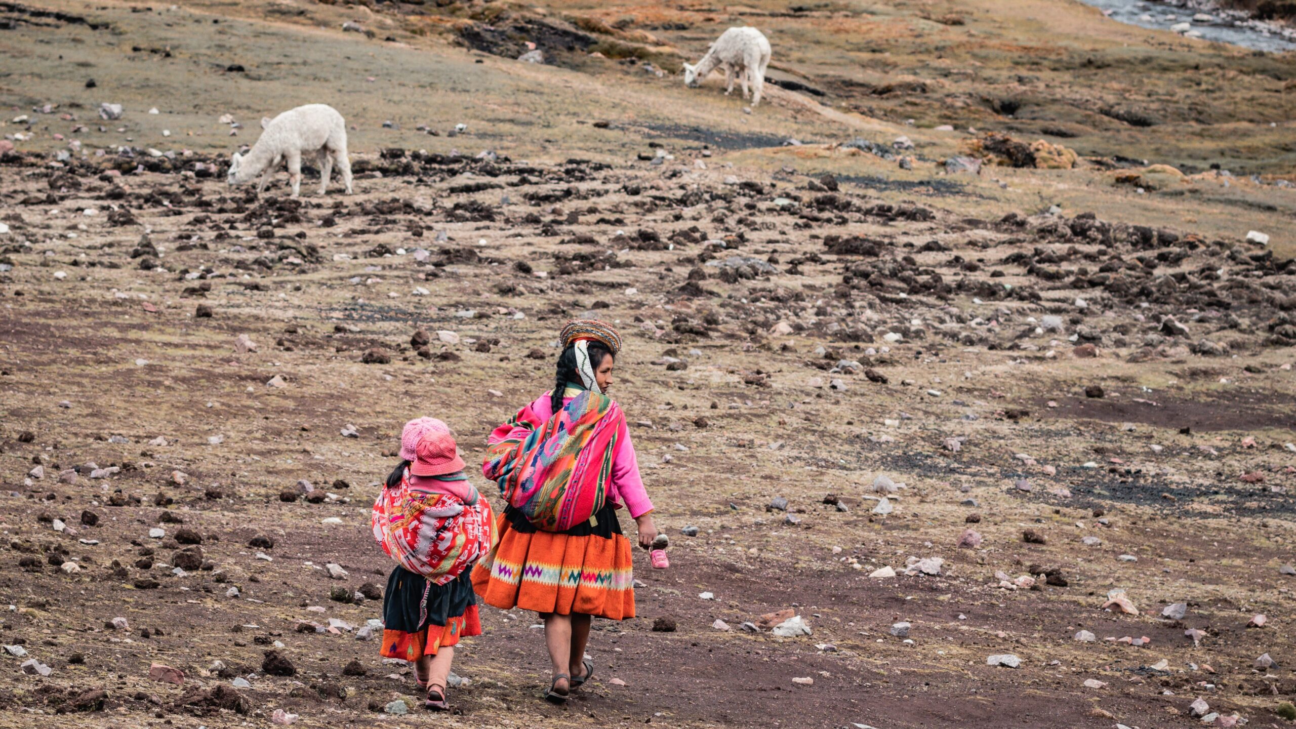 Quechua kids in the Sacred Valley - Awamaki