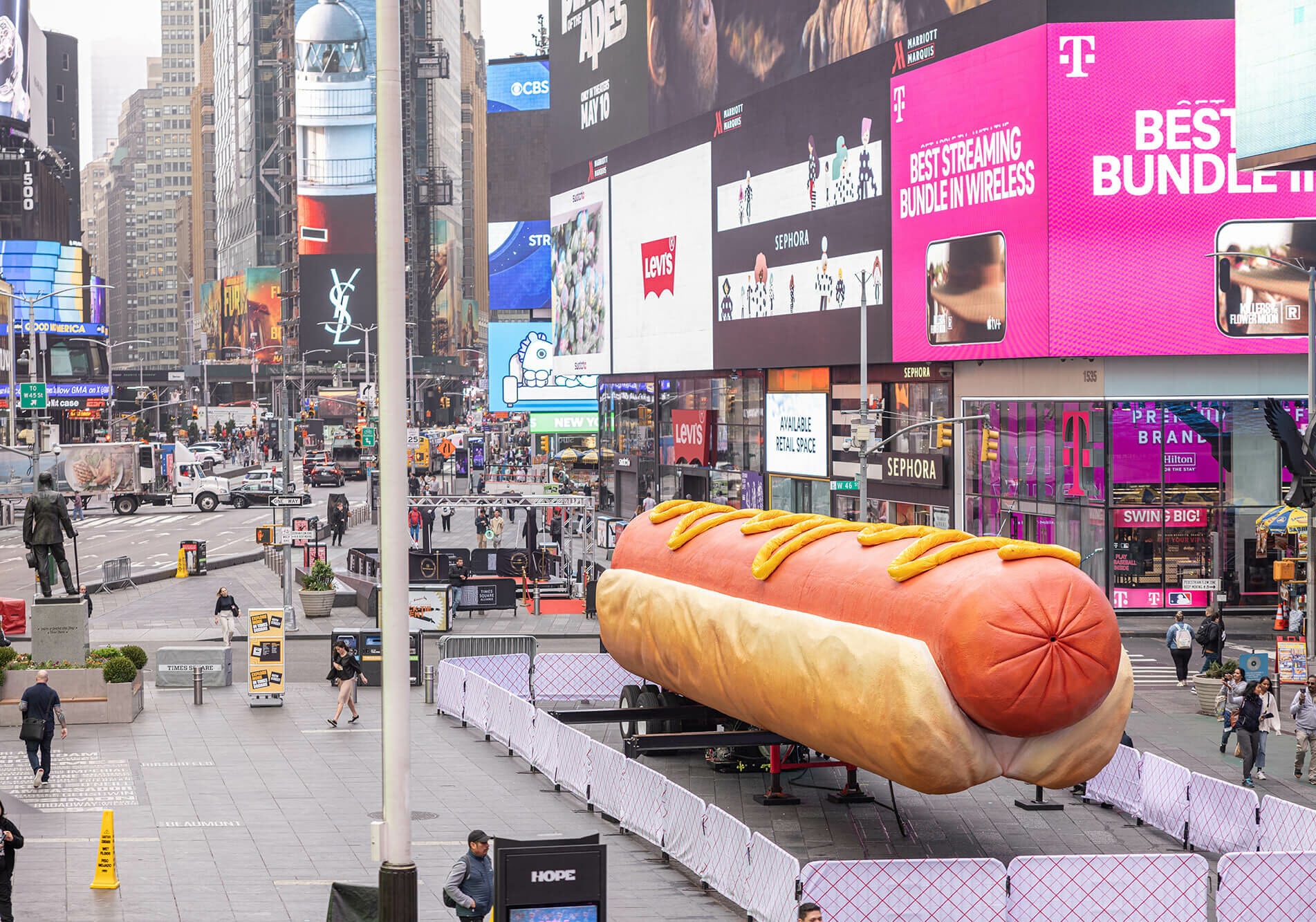 Hot Dog Sculpture in Times Square min